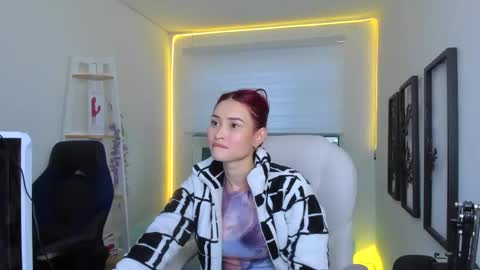 naomy online show from 10.19.25