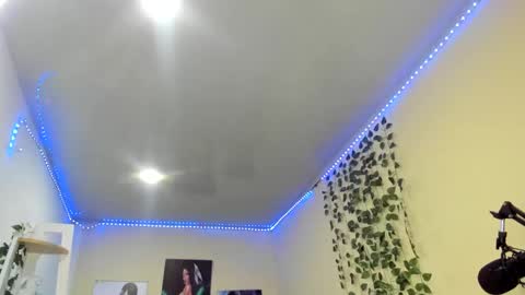 naomy online show from 12.13.24