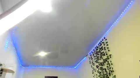 naomy online show from 01.04.25