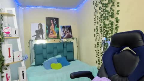 naomy online show from 02.27.25