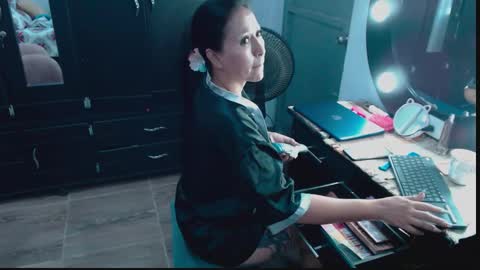 Naomy online show from 02.11.26