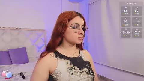 Snapshot of naomy_tay1 chatting on 10.22.25 Naomy online show from 10.22.25