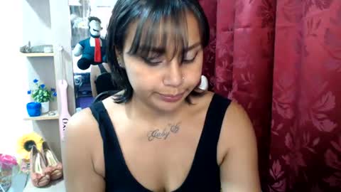 naomylux1 online show from 08.05.26