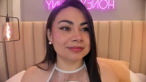 Naomy  online show from 05.21.26