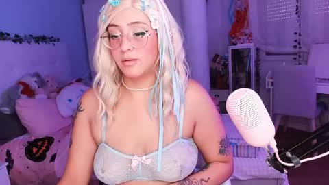 Snapshot of narubolita chatting on 10.03.25 Narubolita Narupinku online show from 10.03.25