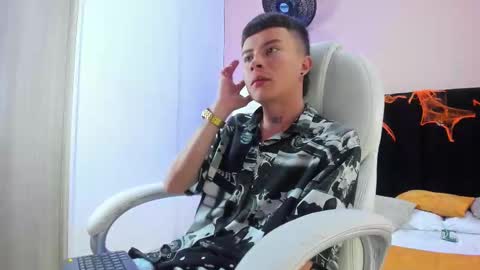 Nascary Fox online show from 10.12.25