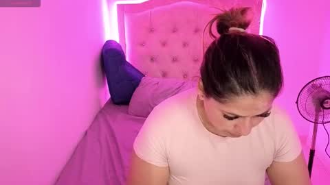 Nasly batista  online show from 10.04.25