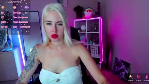Snapshot of nastasya_cute chatting on 06.29.26 Nastya online show from 06.29.26