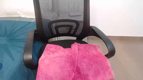 Snapshot of nasti_queen chatting on 03.05.25 Mona online show from 03.05.25