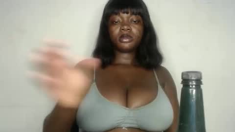 Snapshot of nastie_amanda chatting on 09.27.25 Amanda online show from 09.27.25