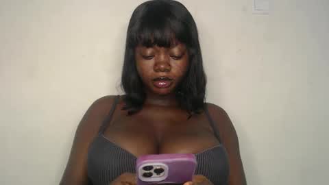 Snapshot of nastie_amanda chatting on 10.08.25 Amanda online show from 10.08.25