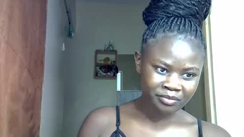 Snapshot of nasty_freakie chatting on 09.16.25 jewel online show from 09.16.25