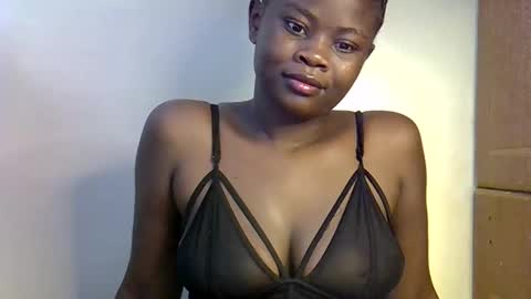 Snapshot of nasty_freakie chatting on 10.01.25 jewel online show from 10.01.25