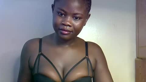 Snapshot of nasty_freakie chatting on 10.14.25 jewel online show from 10.14.25