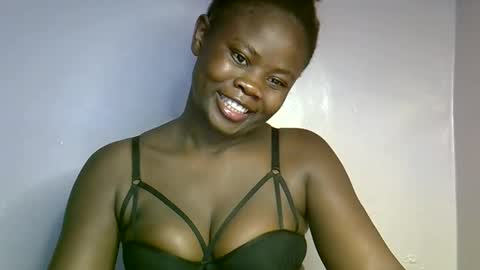 Snapshot of nasty_freakie chatting on 10.26.25 jewel online show from 10.26.25