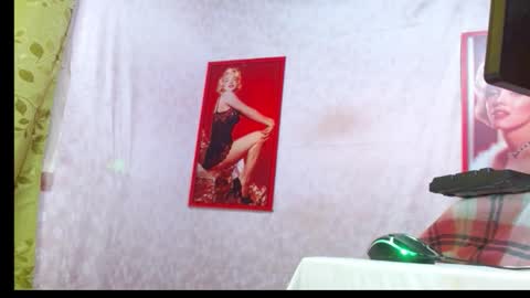 Snapshot of nat_ardient chatting on 10.16.25 Nat ardent online show from 10.16.25