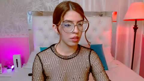   online show from 09.18.25