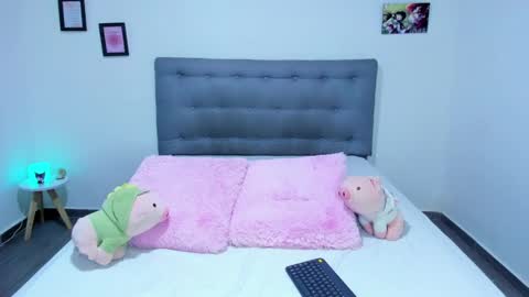 Snapshot of nata_gil19 chatting on 02.28.25 Karo online show from 02.28.25