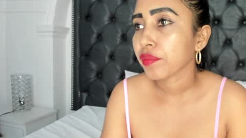 nata_santos online show from 01.04.25
