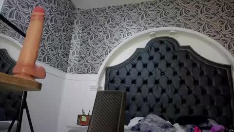 nata_santos online show from 09.14.25