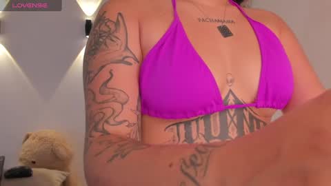 Snapshot of nataasha1 chatting on 02.22.25 Natttttttttttttttt online show from 02.22.25