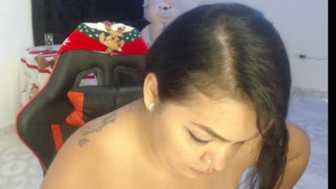 Nata Ramirez online show from 12.16.24