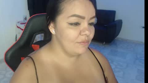Nata Ramirez online show from 01.08.25
