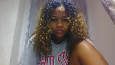 Snapshot of natachazz chatting on 03.23.26 natachazz online show from 03.23.26