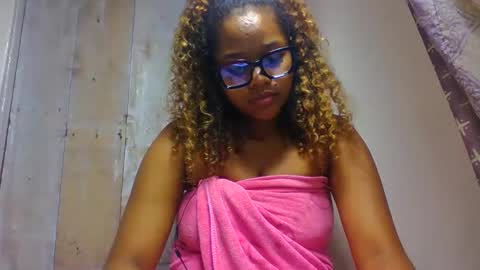 Snapshot of natachazz chatting on 03.24.26 natachazz online show from 03.24.26