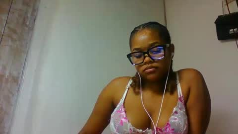 Snapshot of natachazz chatting on 04.04.26 natachazz online show from 04.04.26