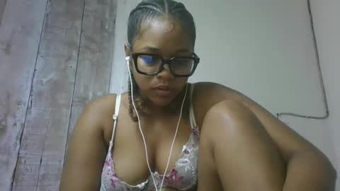 Snapshot of natachazz chatting on 04.06.26 natachazz online show from 04.06.26