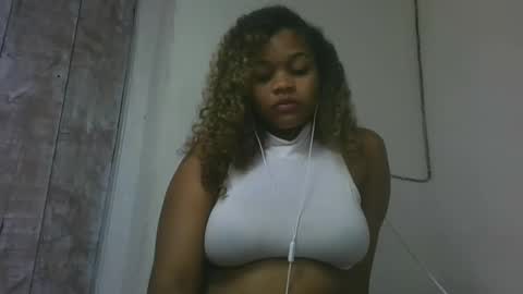 Snapshot of natachazz chatting on 04.07.26 natachazz online show from 04.07.26