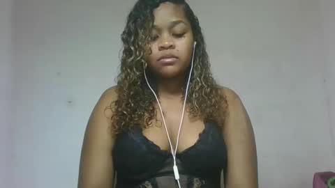 Snapshot of natachazz chatting on 04.15.26 natachazz online show from 04.15.26