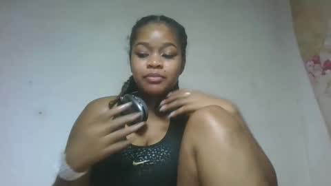 Snapshot of natachazz chatting on 04.19.26 natachazz online show from 04.19.26