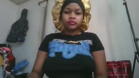 Snapshot of natachazz chatting on 04.20.26 natachazz online show from 04.20.26