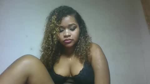 Snapshot of natachazz chatting on 04.24.26 natachazz online show from 04.24.26