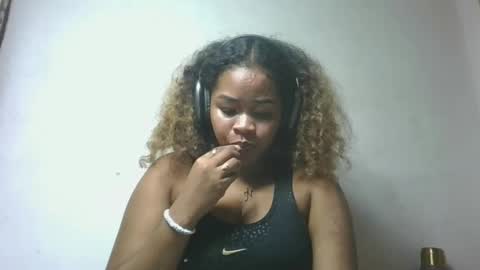 Snapshot of natachazz chatting on 04.29.26 natachazz online show from 04.29.26