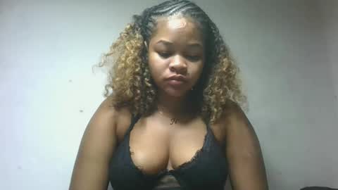 Snapshot of natachazz chatting on 05.02.26 natachazz online show from 05.02.26