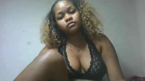 Snapshot of natachazz chatting on 05.04.26 natachazz online show from 05.04.26