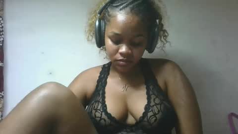 Snapshot of natachazz chatting on 05.05.26 natachazz online show from 05.05.26