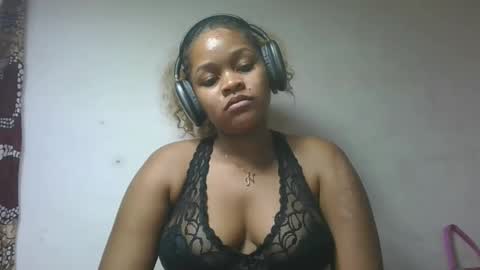 Snapshot of natachazz chatting on 05.05.26 natachazz online show from 05.05.26