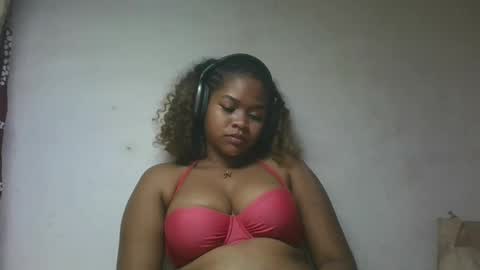 Snapshot of natachazz chatting on 05.08.26 natachazz online show from 05.08.26