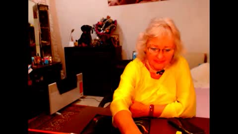 Snapshot of natali7634 chatting on 12.15.24 natali online show from 12.15.24