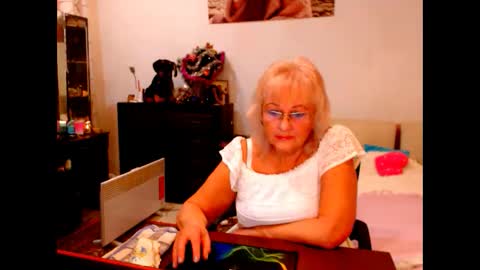 Snapshot of natali7634 chatting on 12.22.24 natali online show from 12.22.24