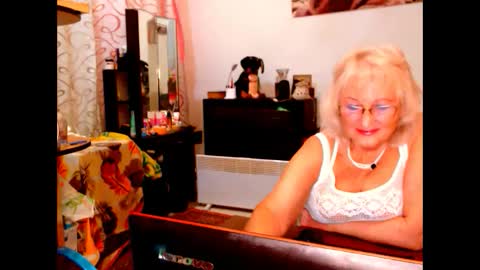 Snapshot of natali7634 chatting on 01.27.25 natali online show from 01.27.25