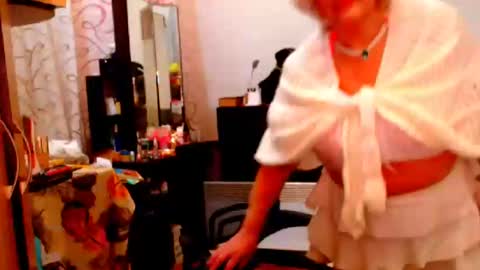 Snapshot of natali7634 chatting on 02.13.25 natali online show from 02.13.25