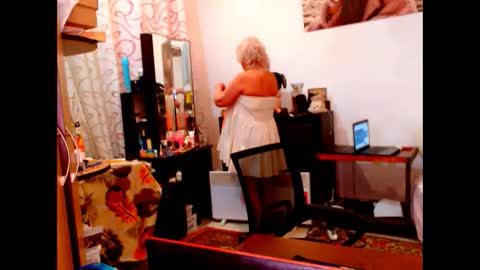 Snapshot of natali7634 chatting on 02.16.25 natali online show from 02.16.25