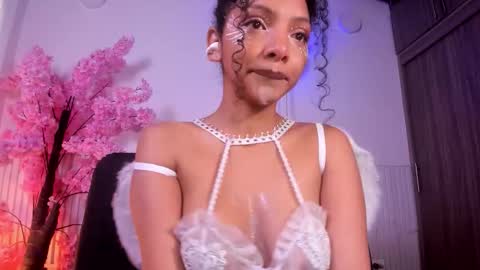 Natalia online show from 10.21.25