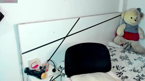 Snapshot of natalia_cb chatting on 03.04.25 Natalia  online show from 03.04.25