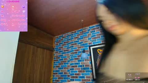 Snapshot of natalia_kiss01 chatting on 03.12.25 Natalia Kiss online show from 03.12.25